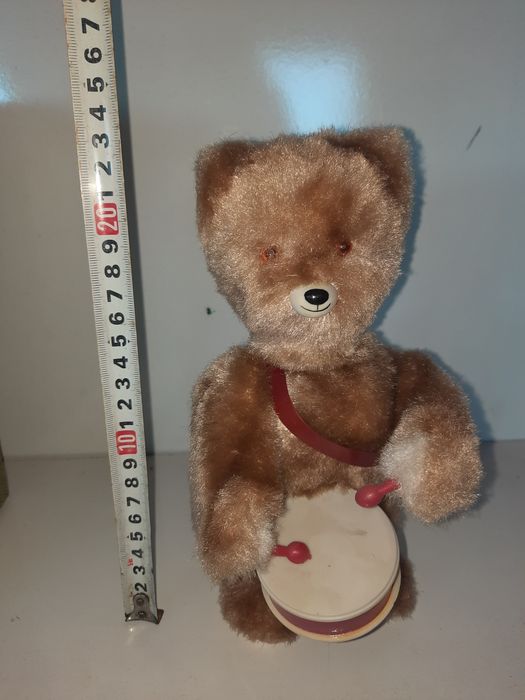 Ретро механична играчка с ключ и оригинална кутия от Соца 70 години