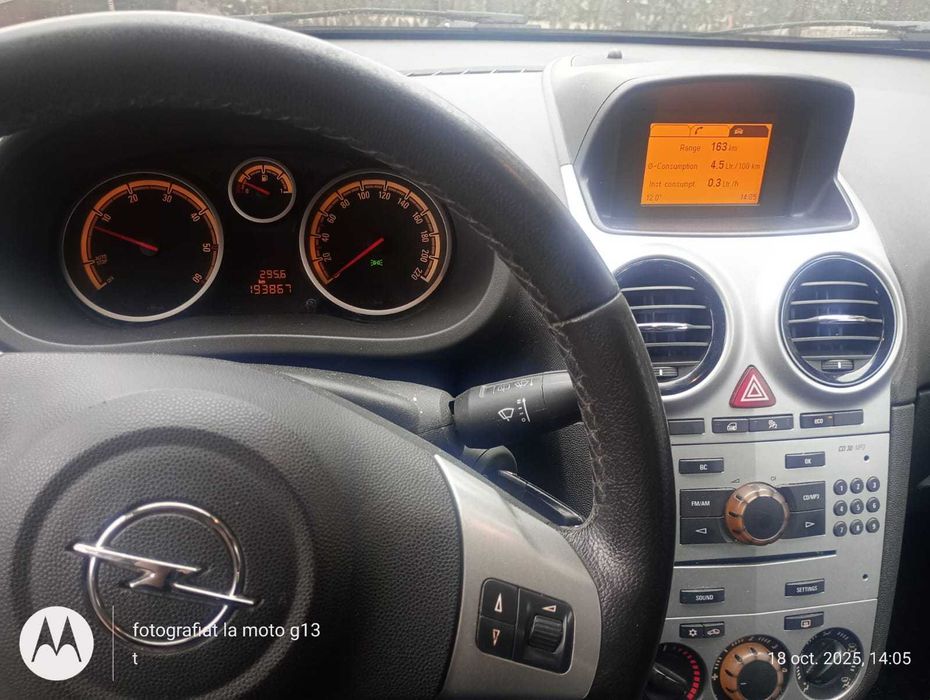 Opel Corsa D, 2011, Motor 1.3 D, foarte bine întreținută