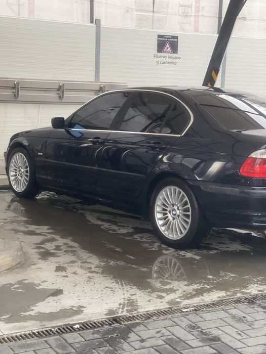 BMW 330 E46  Impecabil  An 2000