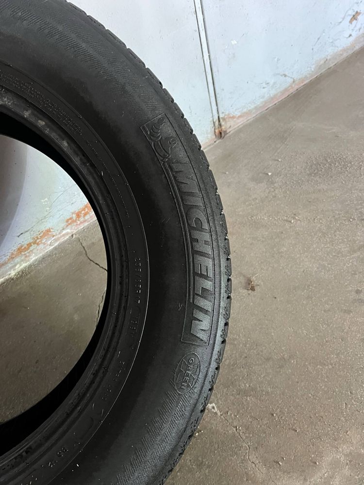 Michelin 235/65/17 летни
