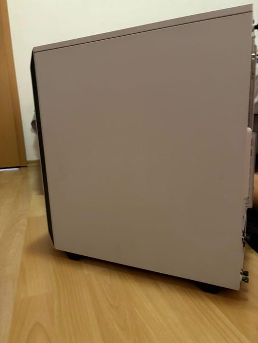 Гейминг Компютър