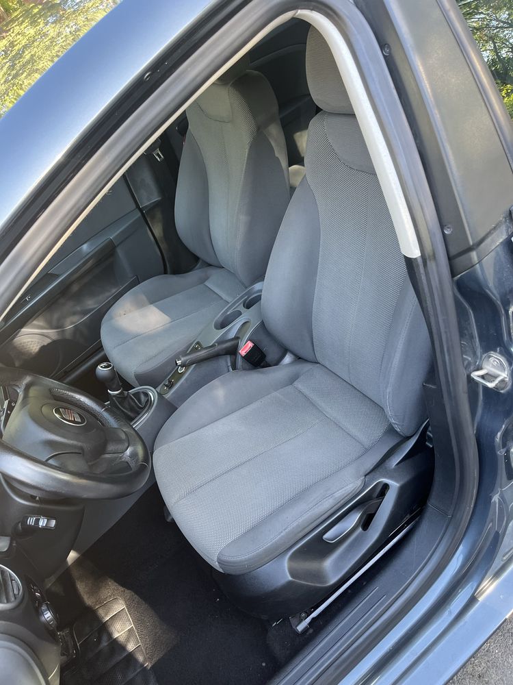 Seat leon 1.6 102кс.
