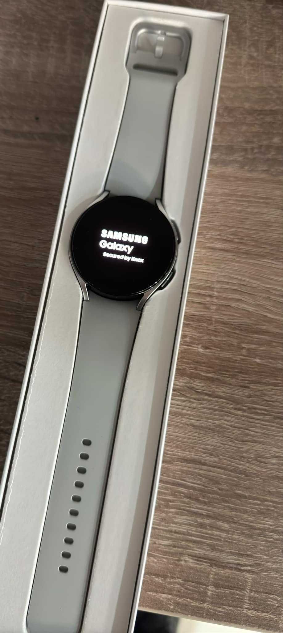 Смарт часовник Samsung WAtch 6