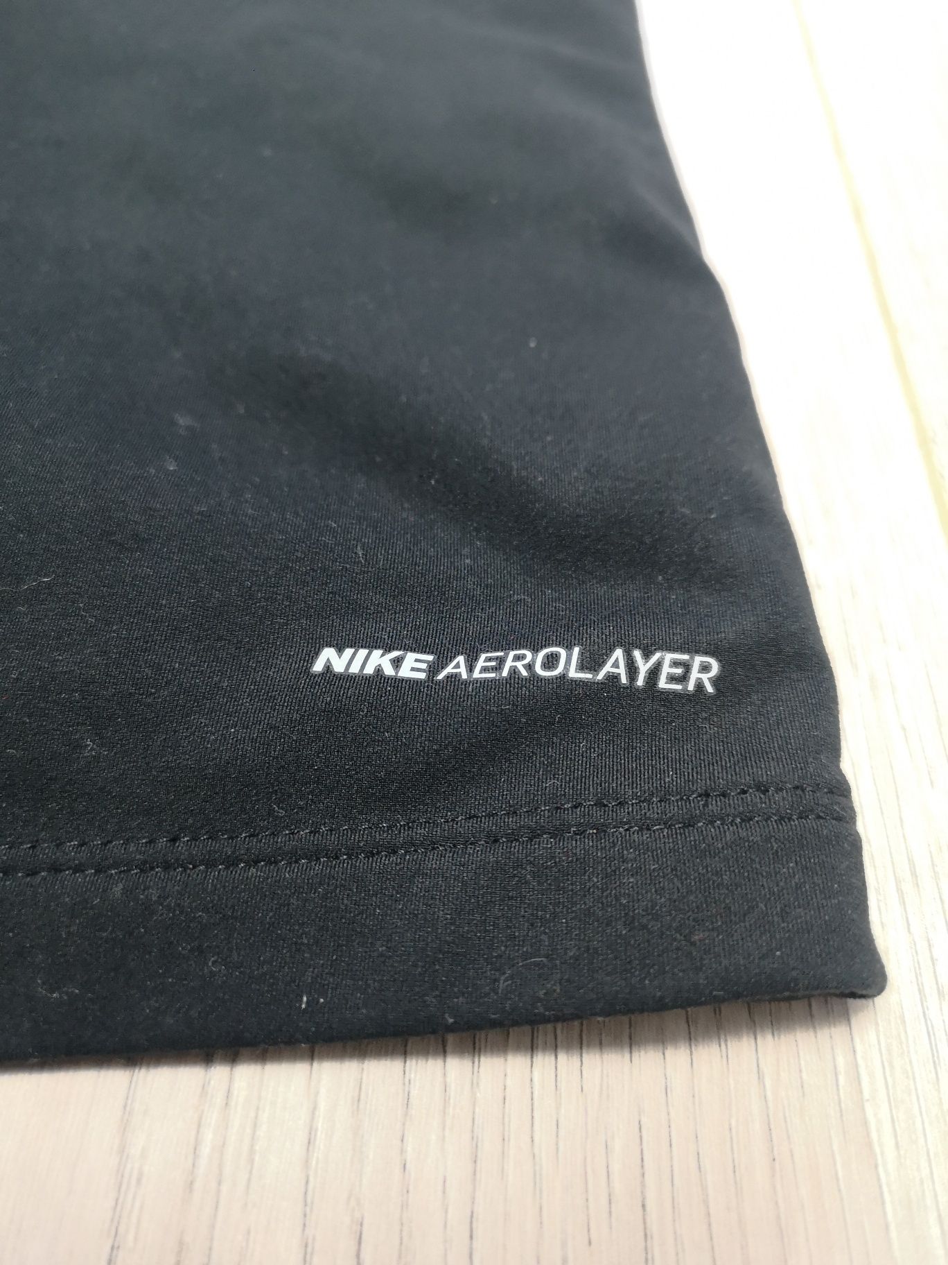 Vesta Nike Aerolayer