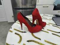 Pantofi din piele