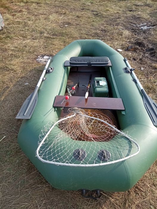 Продам лодку Аква Мастер 280