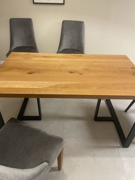 Плот за маса от естествен дъб