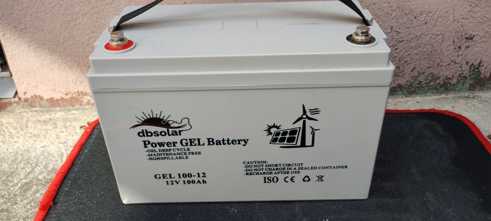 Vând acumulator 12v 100Ah