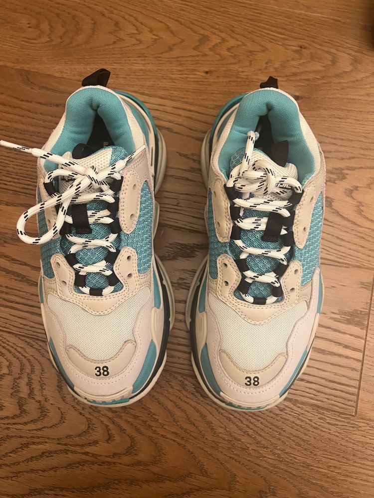 Vand Balenciaga Triple S, mărimea 38, culoarea turquoise