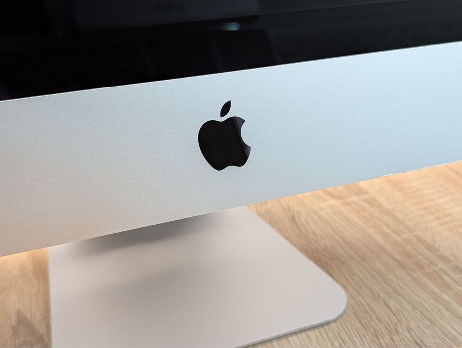 Apple iMac 21.5" 4K i5 8th/ 8GB RAM/500GB MacOS Sequoia