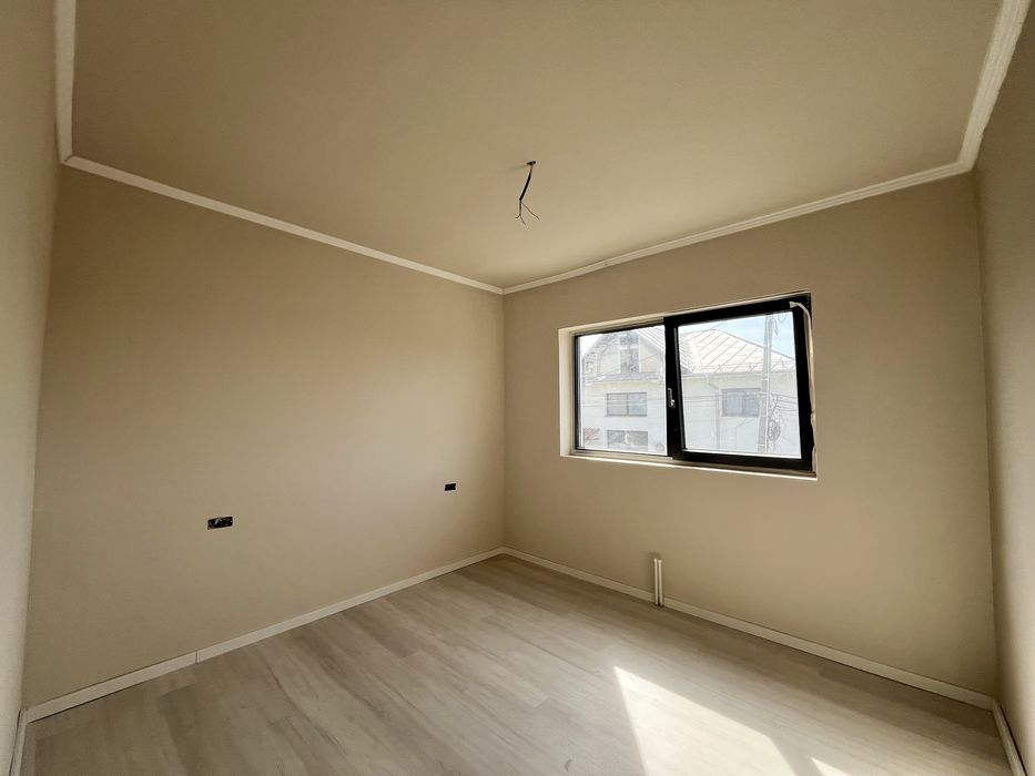 Casa zona parc Romanescu si piata Chiriac