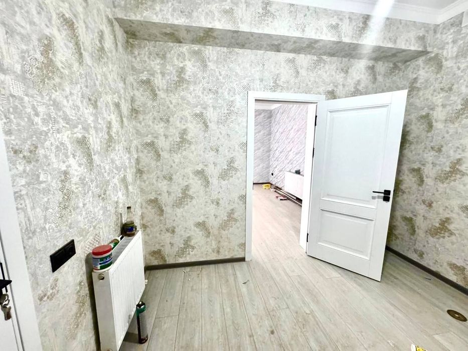 Sharq tomonda 2 xonali uy sotiladi