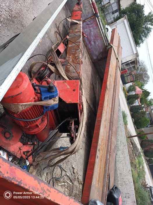 Четири колонен подемник 2200кг