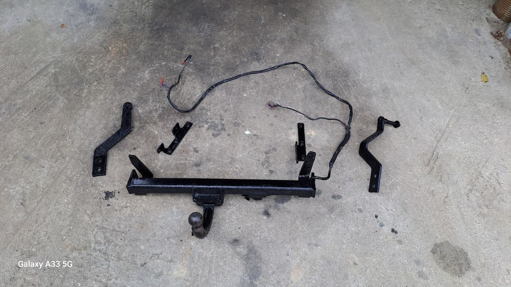 Oригинален теглич за Рено меган 1/ Renault Megane 1