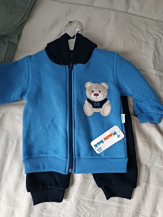 Costum bebe  nou cu eticheta  măr 86