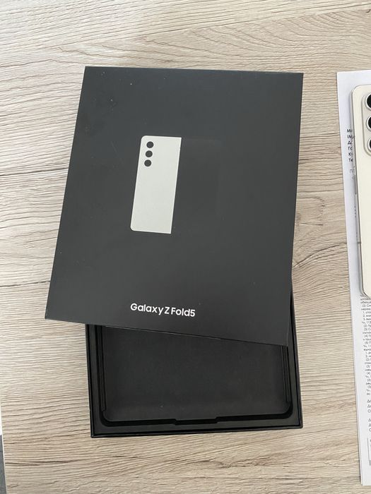 Samsung Galaxy Z fold 5