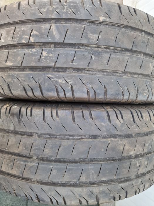 Anvelope 235/65R16C marca Continental, DOT 2022, 7.5 mm