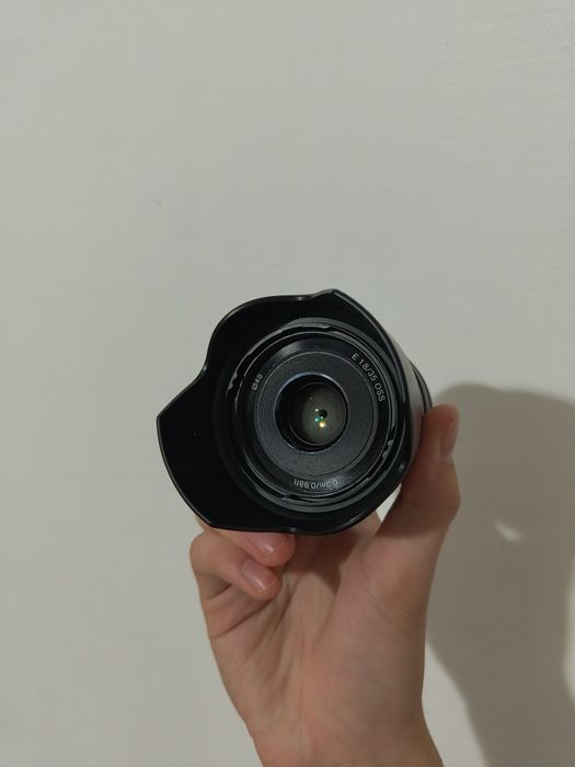 Obiectiv Sony 35mm 1.8 oss