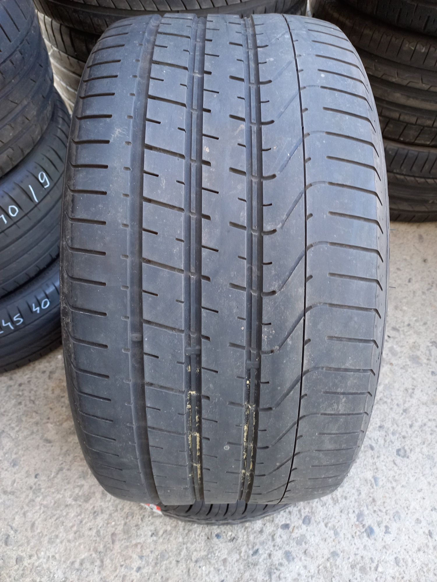 1xAnvelopa second vară 295 30 R20 Pirelli