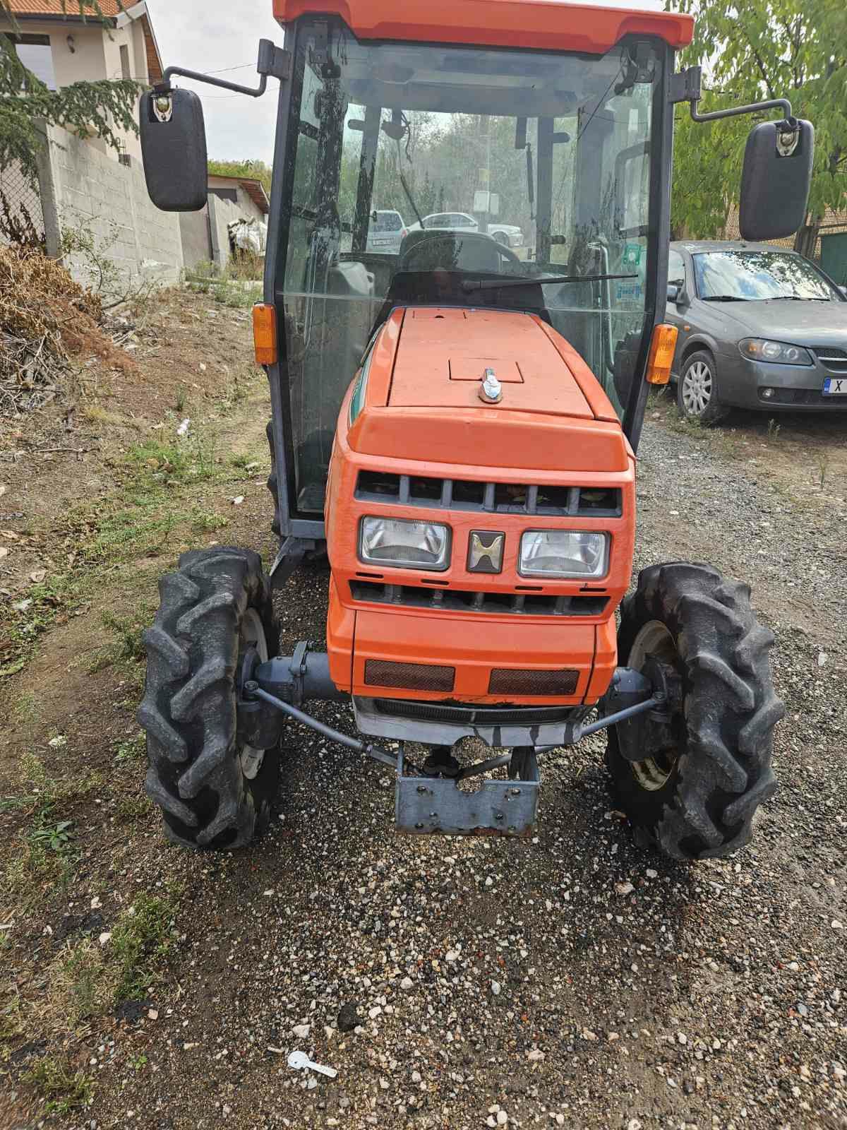 Трактор Hinomoto nx281