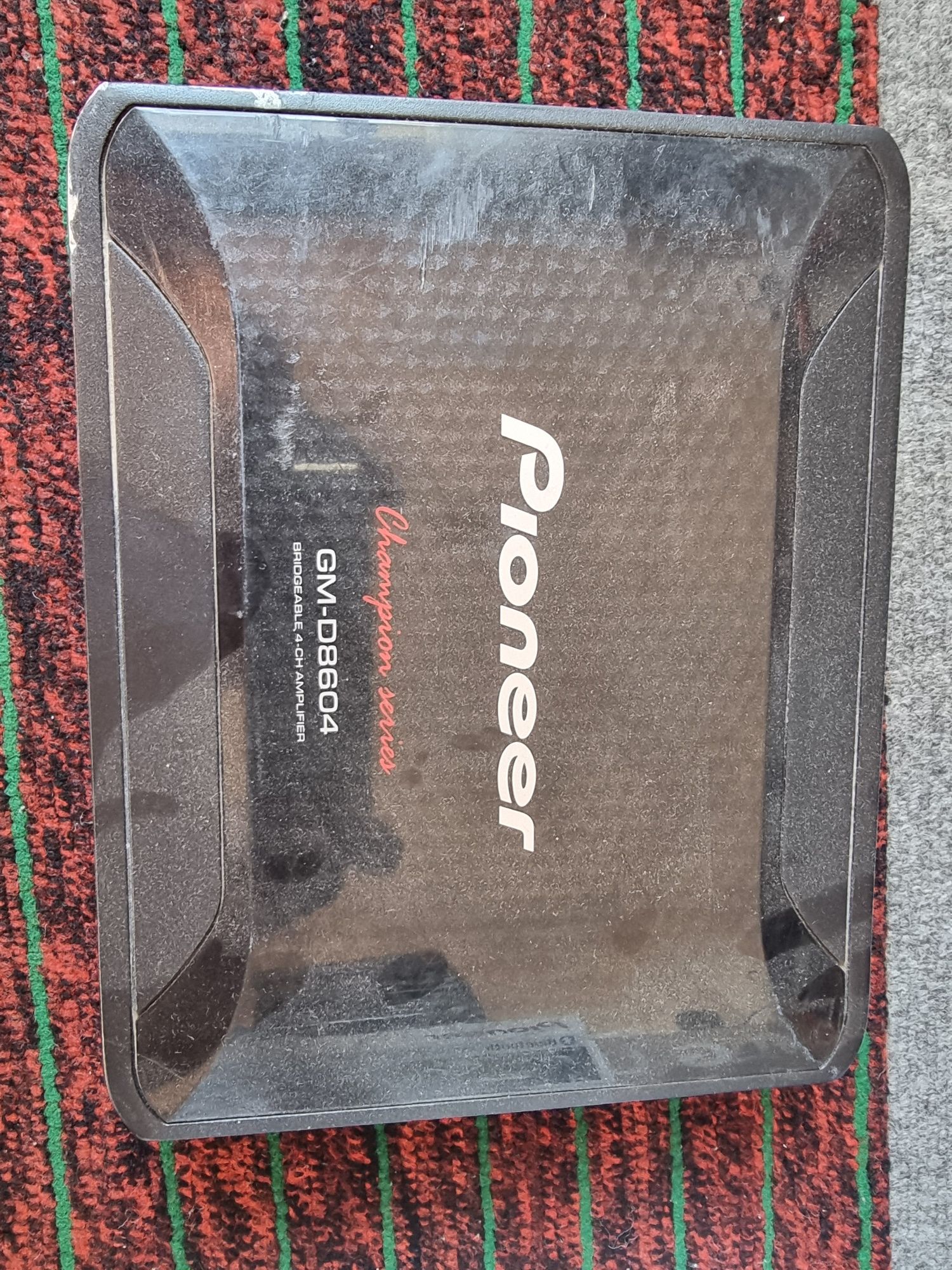 Pioneer gm_d8604