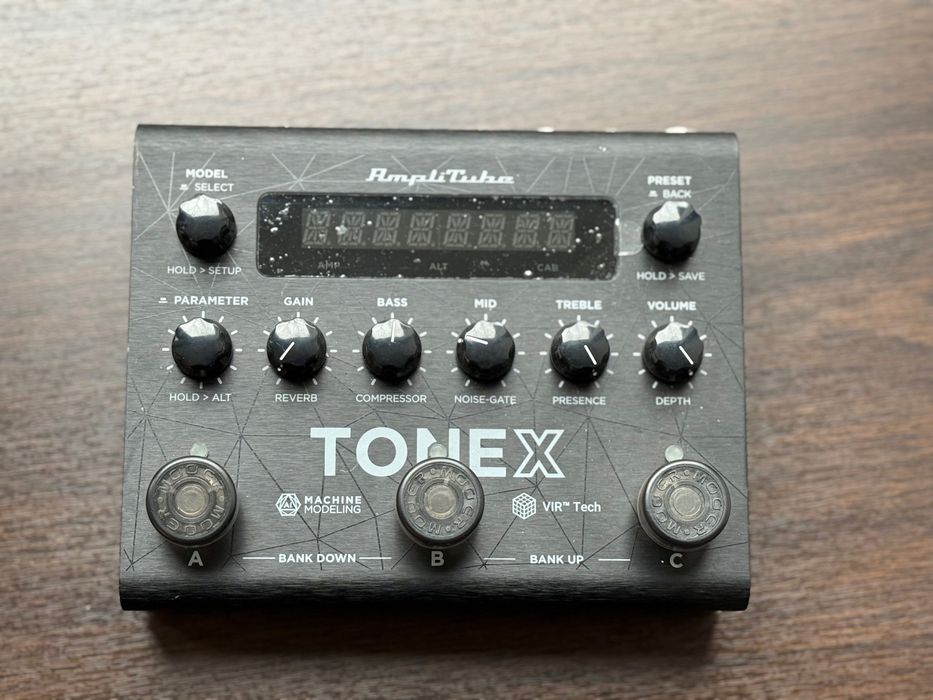 Tonex Modeller & Amp Simulator efect pedala chitara