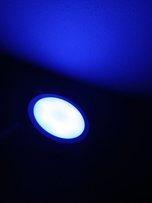 Lampa de camera cu lumini