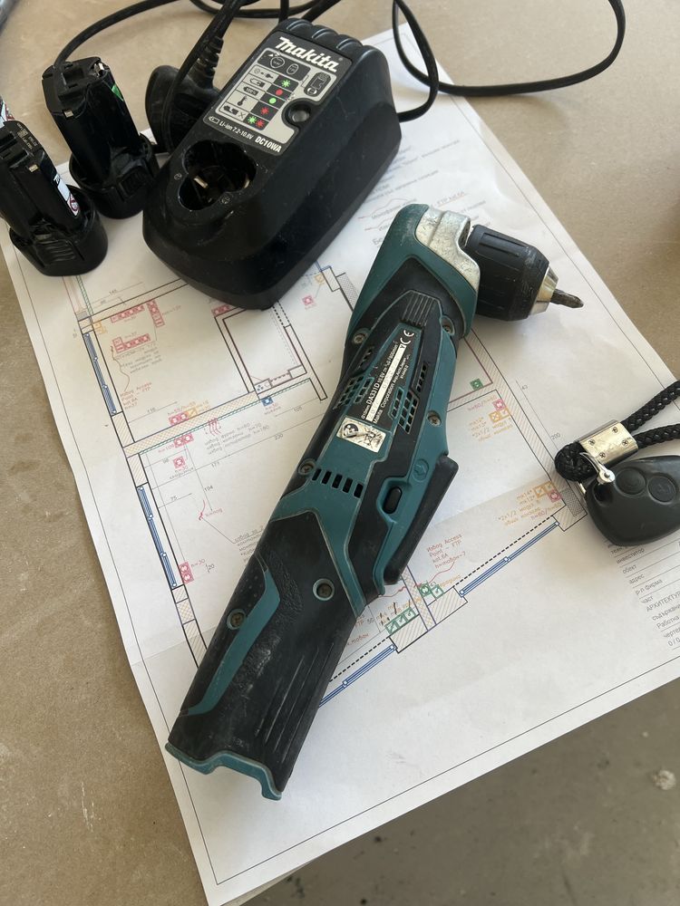 Ъглов винтоверт Makita DA331D 10.8V