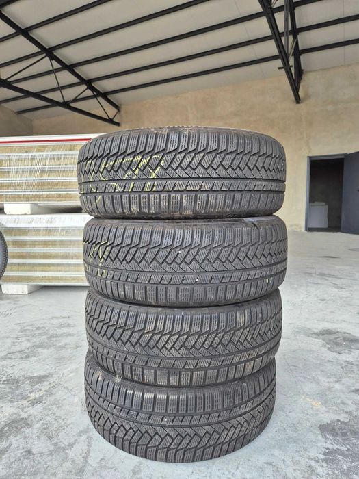 Зимни гуми 235/50/19 Continental 4бр.