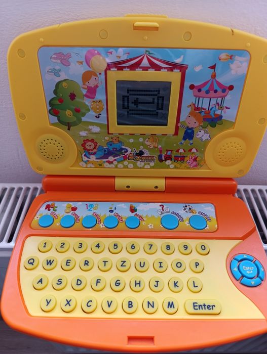 Primul meu laptop de jucarie