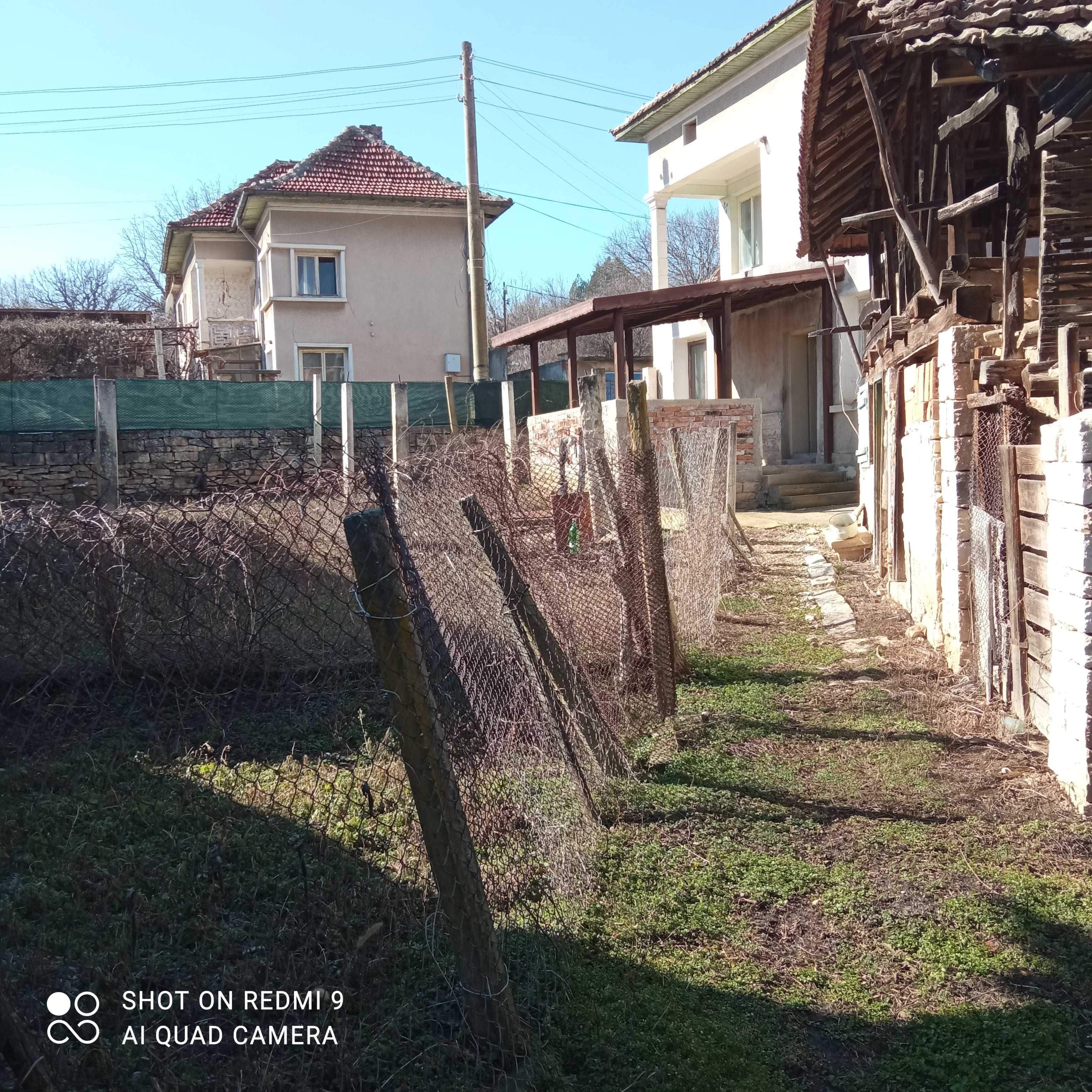 Продава се къща в с.Горна Кремена