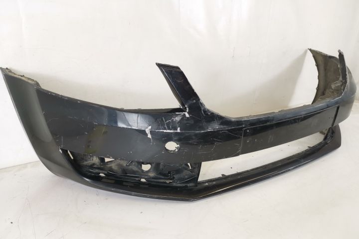 Оригинална предна броня в добро състояние Шкода Октавия / Skoda Octavi