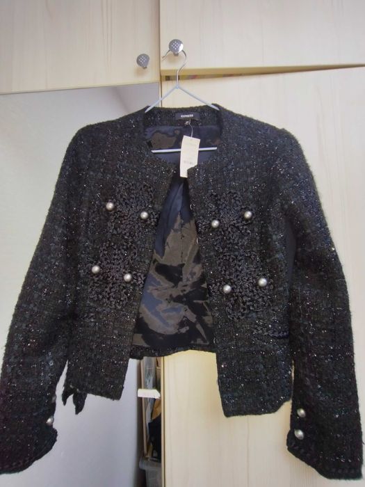 Продаётся новый пиджак Express