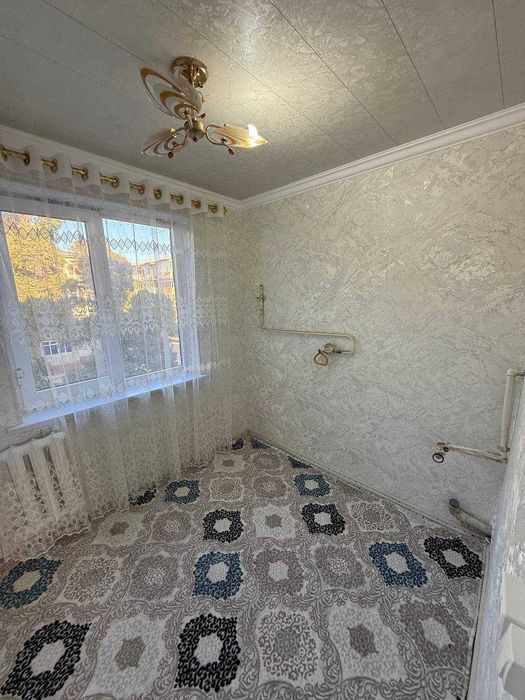 1 хоналик квартира 3 этаж горгаз, кодак