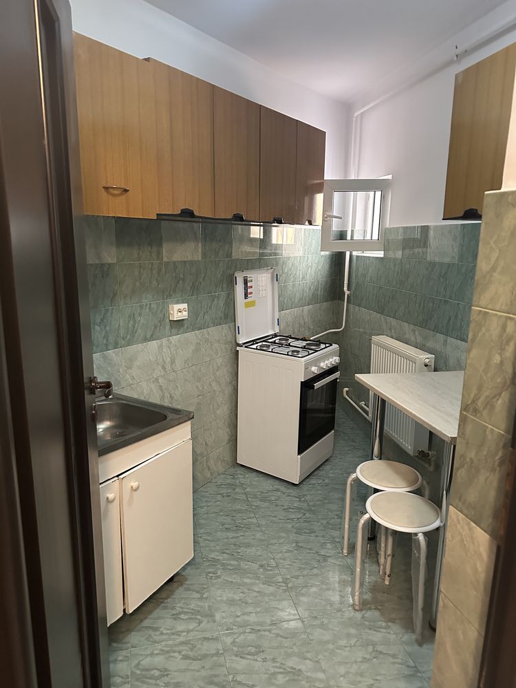 Garsoniera de inchiriat