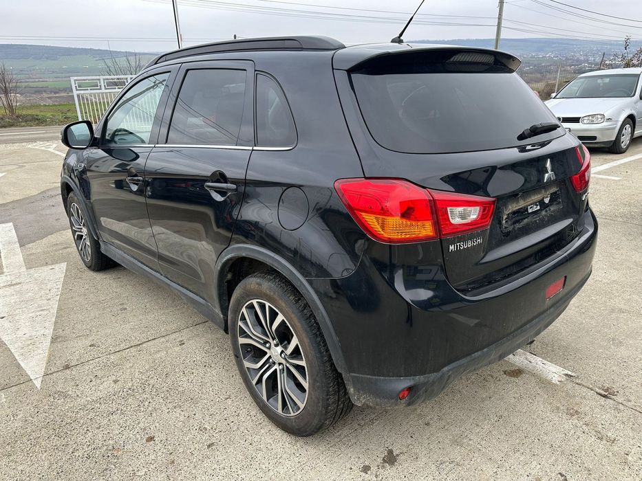 Dezmembrez / Dezmembrari / Piese / Accesorii Mitsubishi ASX facelift 2015 negru 1.6 hdi 9H05