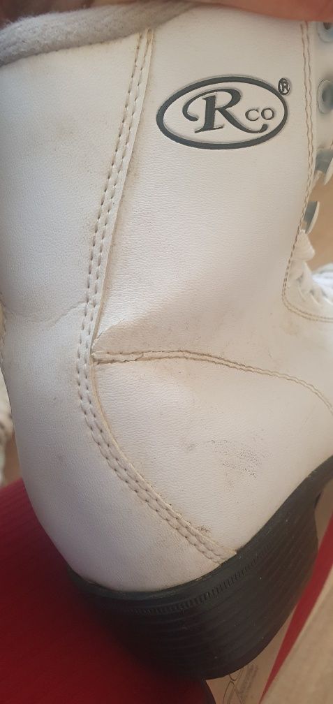 Patine dama din piele, 38, stare buna