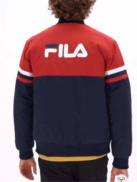 Продам куртка новая F ILA 52 размер весна-лето-осень