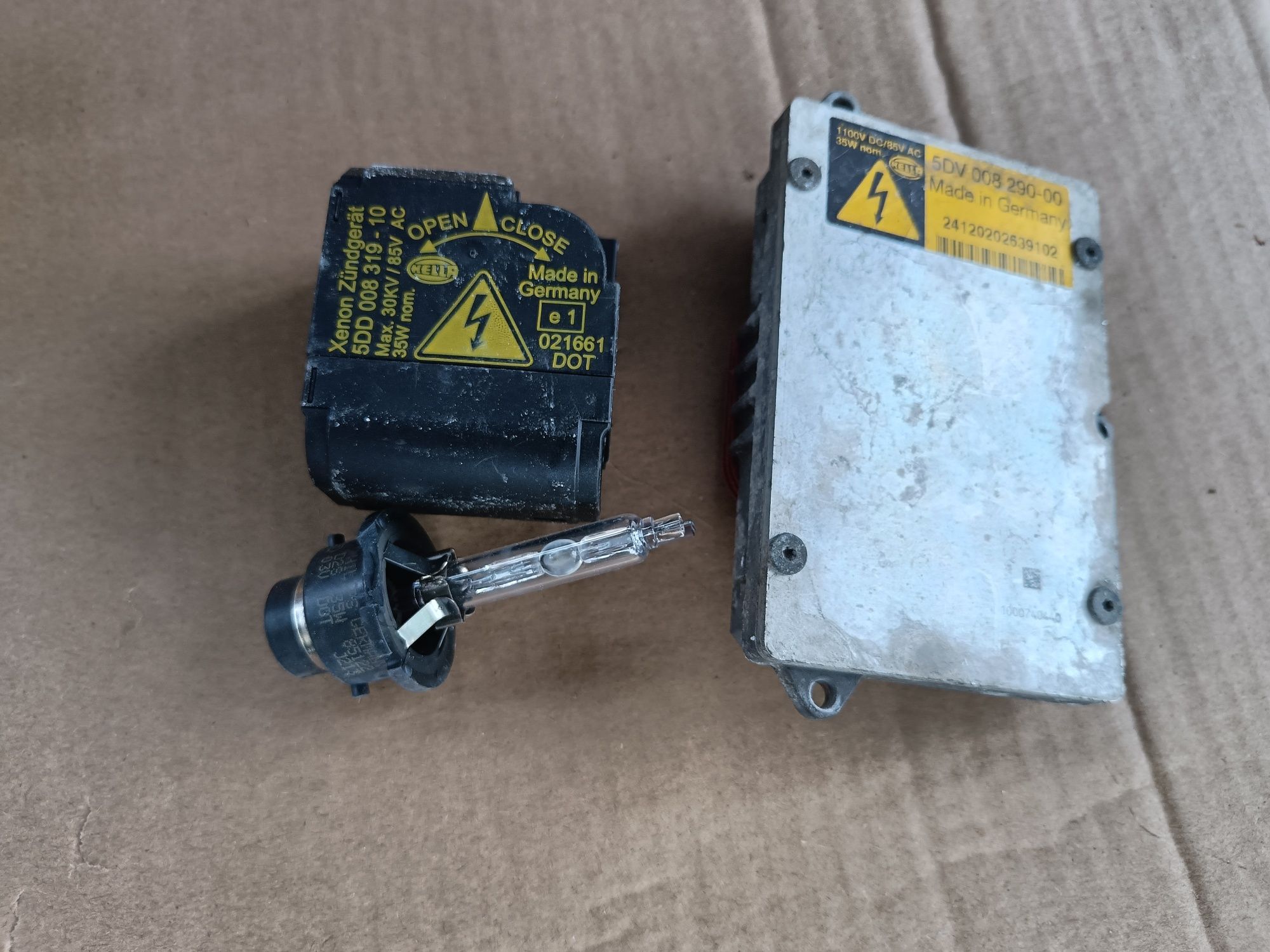Bec , Balast, Aprindere xenon 12v