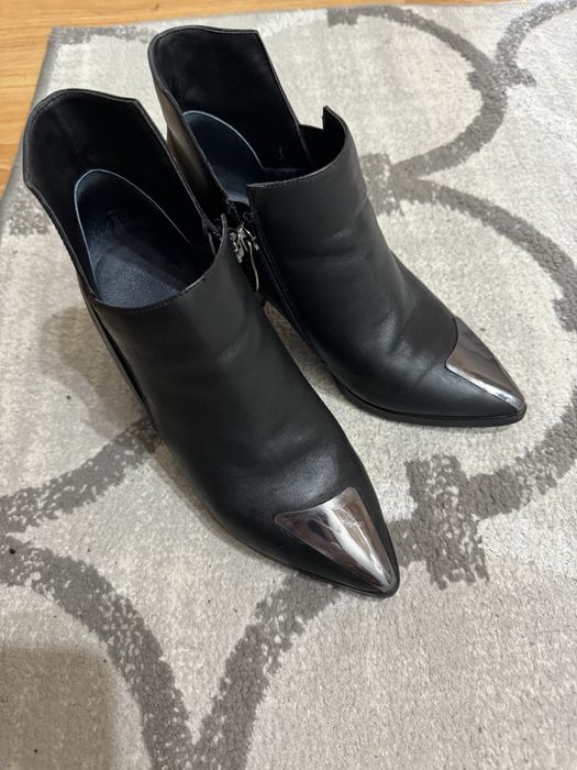 Женская обувь