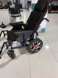 Электронные инвалидная коляска. 660 электрический