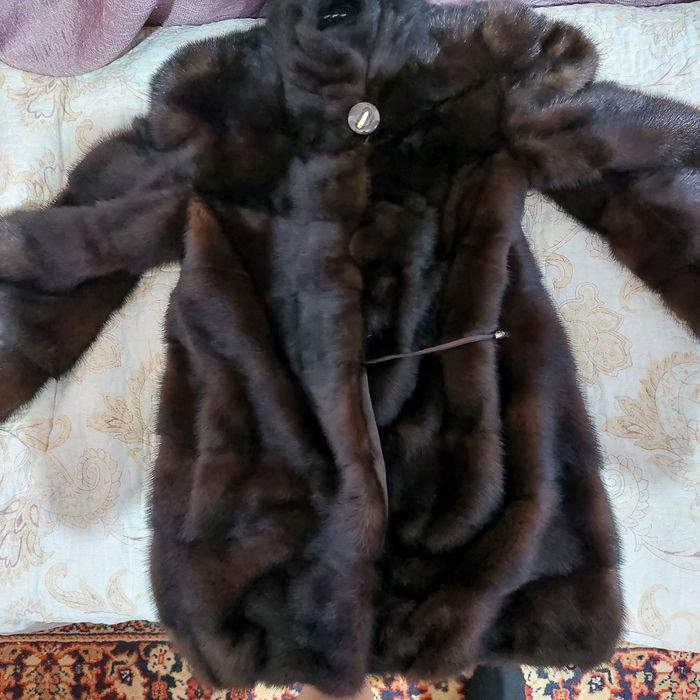 Продам шубу за 40 тыс тенге