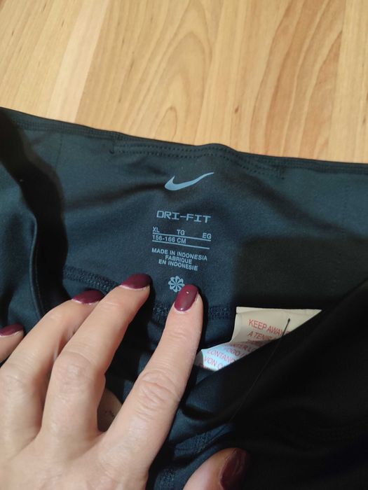 Nike клин, нов с етикет