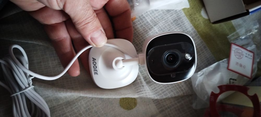 Камери  AOQEE 2k WiFi  за видеонаблюдение за външна/вътрешна употреба