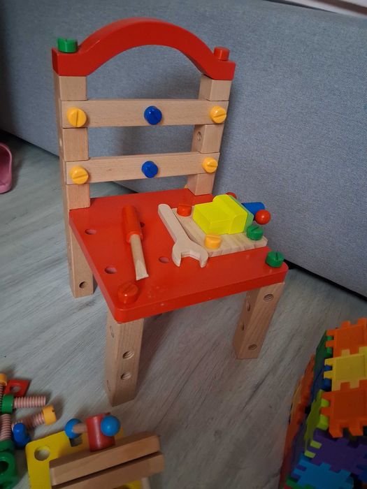 Lot jucarii din lemn de construit/ piese constructii