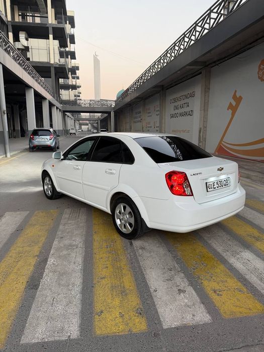 Gentra sotiladi srochni