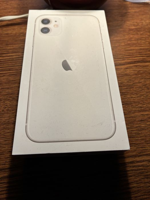 IPHONE 11 alb 64 gb