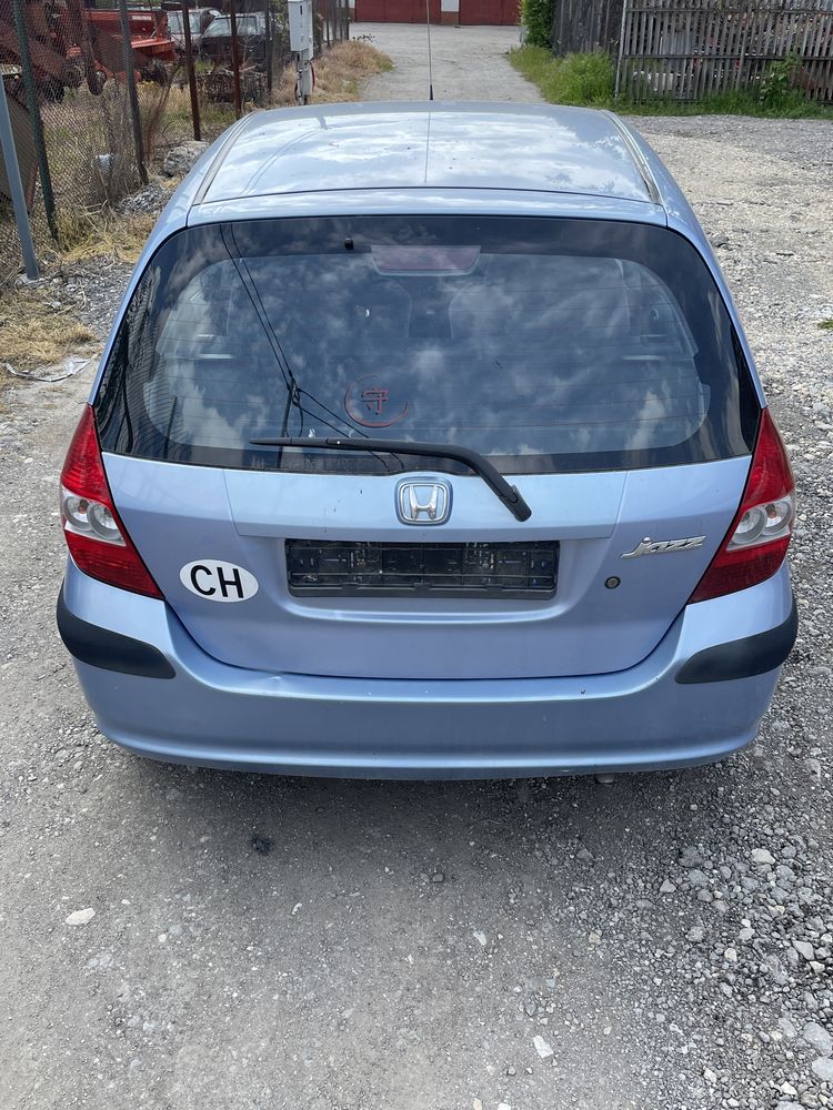 Honda Jazz 2003 1.4 на части