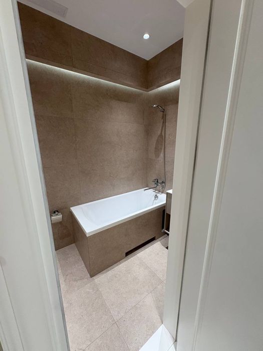 СДАЕТСЯ 3комн Квартира рядом с метро Дружба Народов