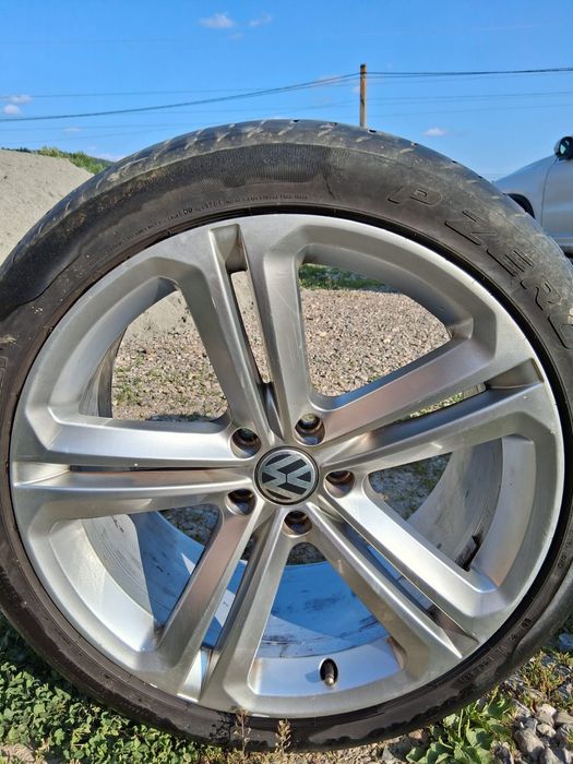 Vând jante originale